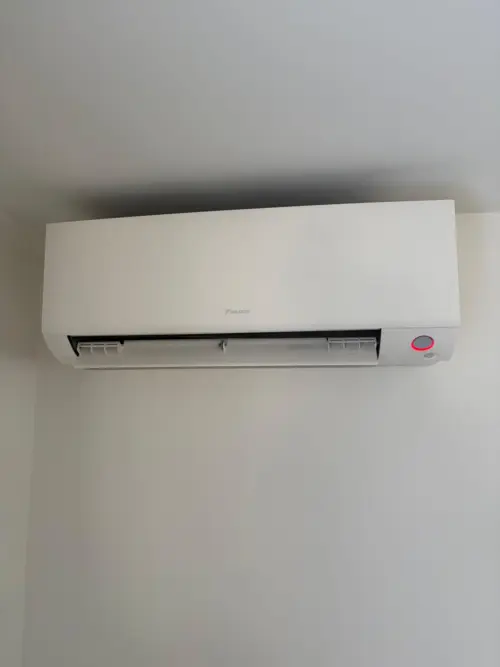 Climatisation à Luzarches : unité murale Daikin du système 5 postes